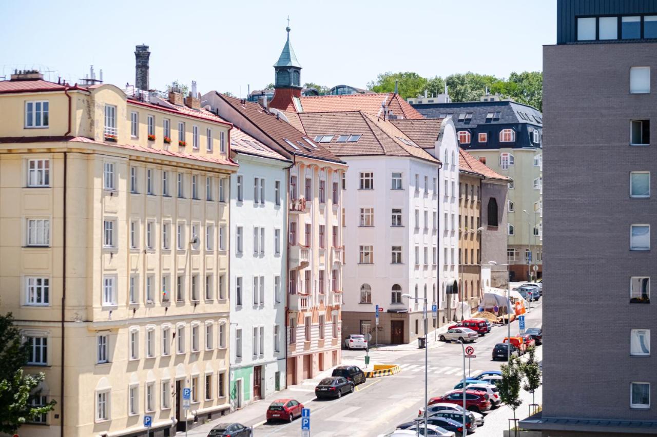 Newly Built Apartment In Vibrant Neighbourhood Prag Exteriör bild