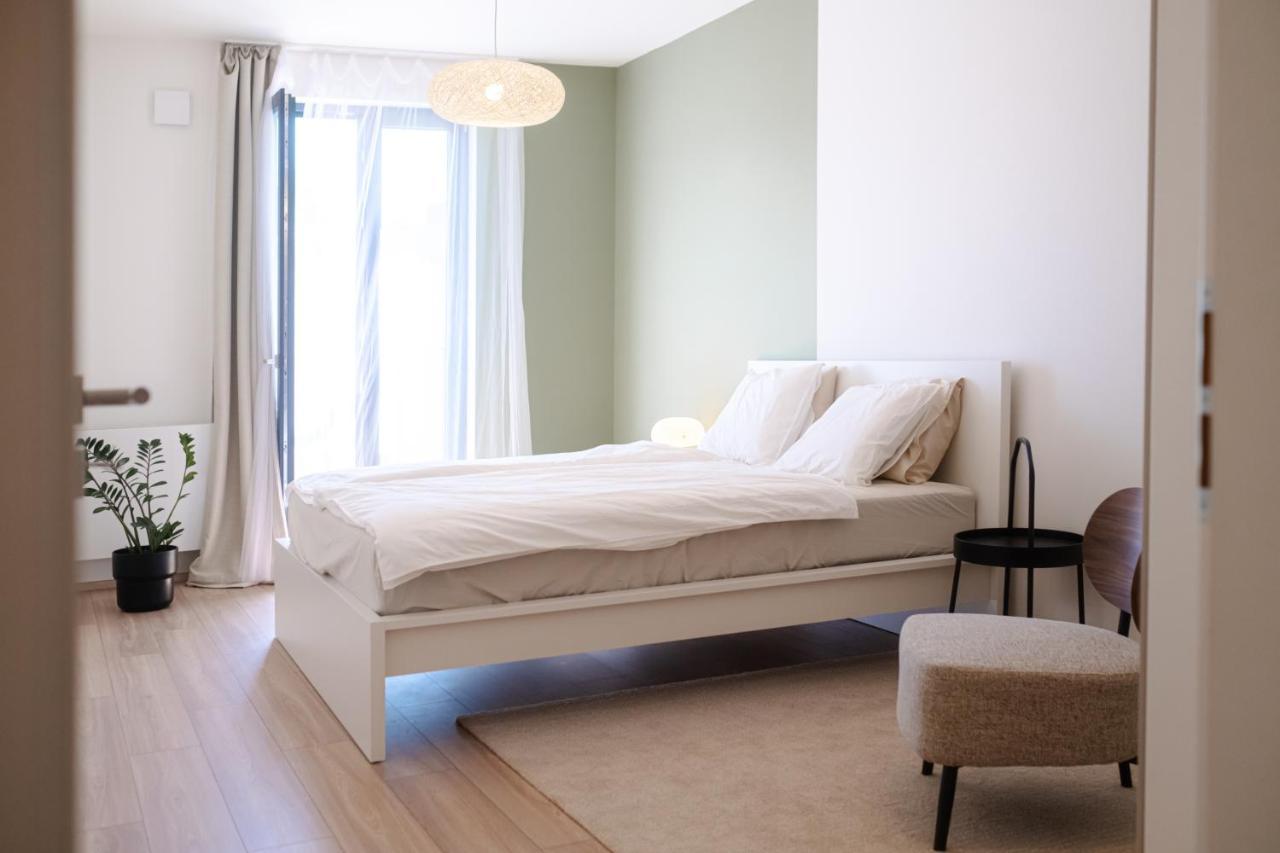 Newly Built Apartment In Vibrant Neighbourhood Prag Exteriör bild